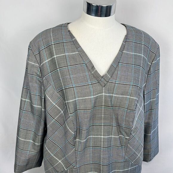 Escada Grey Plaid with Button Cuffs Dress - Picture 2 of 11